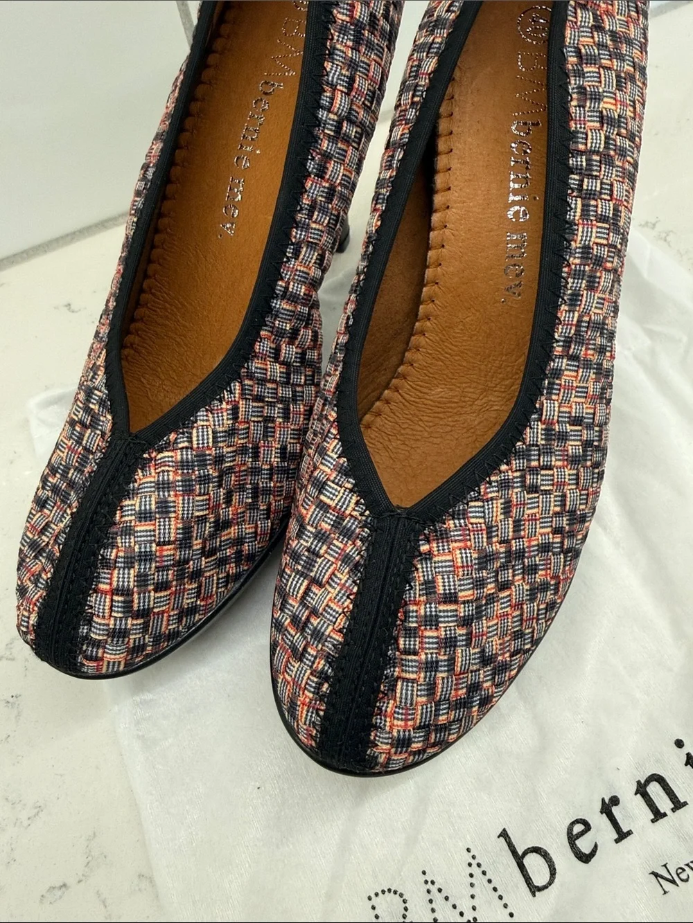 bernie mev. Tweed  Block Heel Pumps Mix NEW.  Comes with dust bag no box sz 40